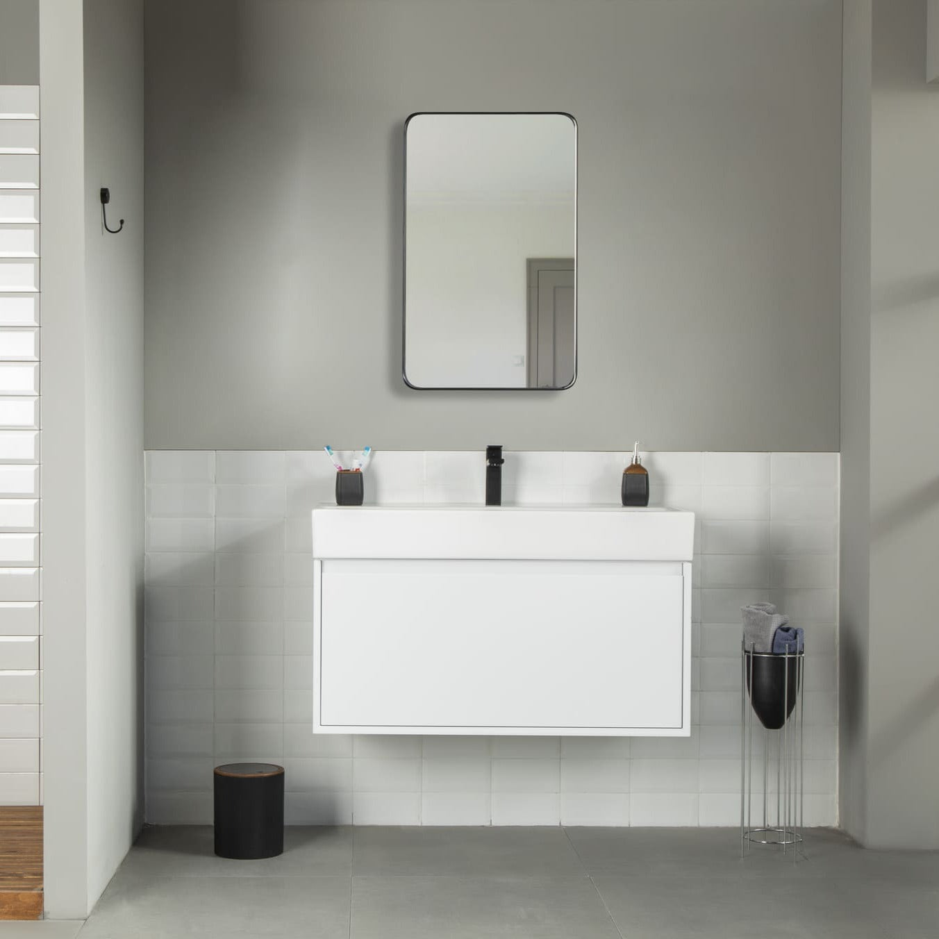 Gala Bathroom Vanity Homelero 39" #size_39" #color_white 