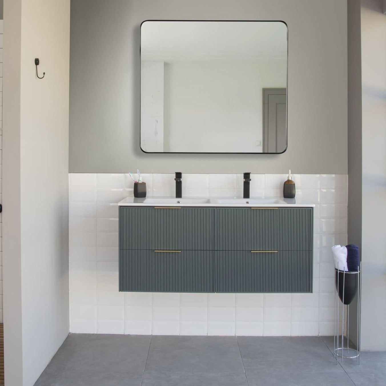 Sorrento Bathroom Vanity Homelero 48" #size_48" #color_forest green #hardware_brass